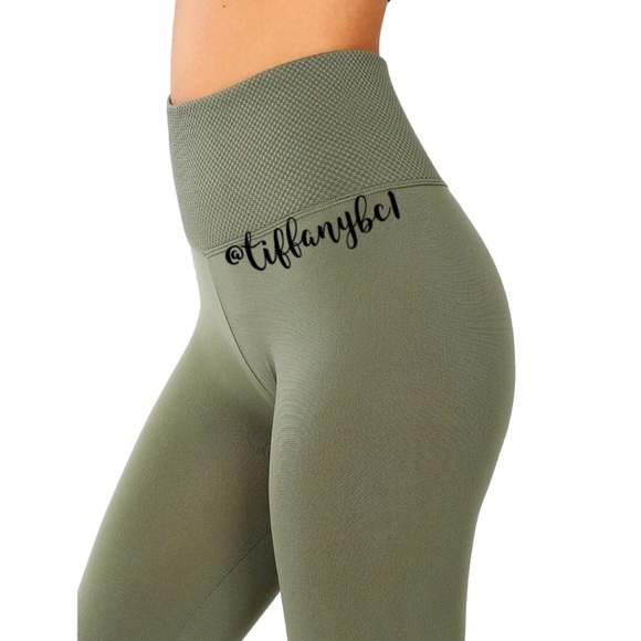 π Buttery Soft Tummy Control High Waist Leggings - Picture 2 of 11